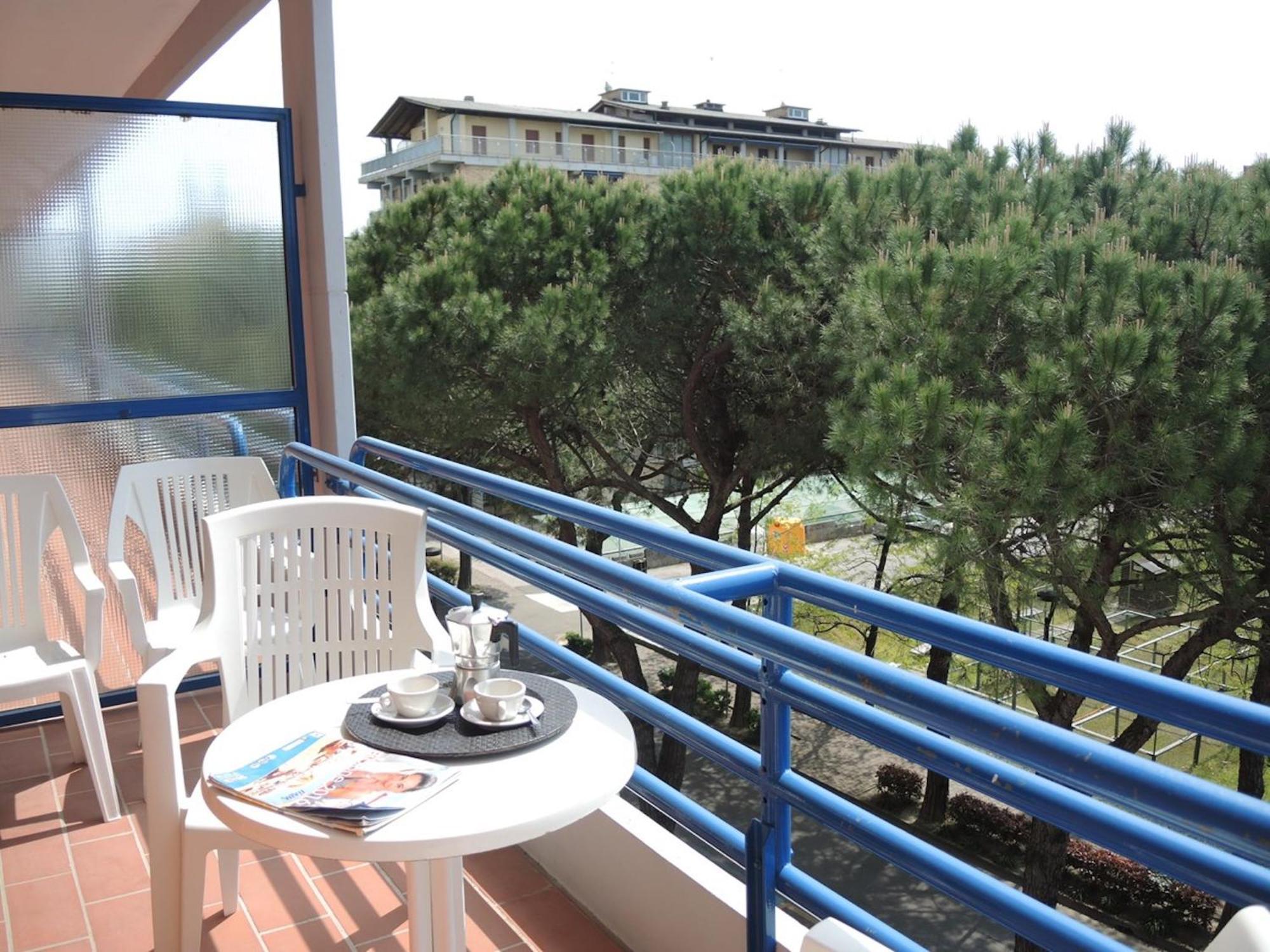 Nice Apartment With Terrace Next To The Sea Bibione Exterior photo