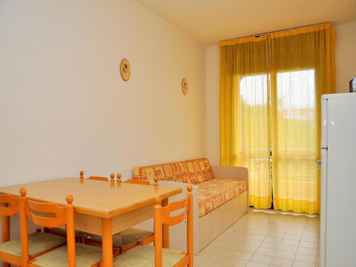 Nice Apartment With Terrace Next To The Sea Bibione Exterior photo